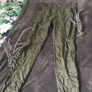 H&M Divided Olive Pants Size 8